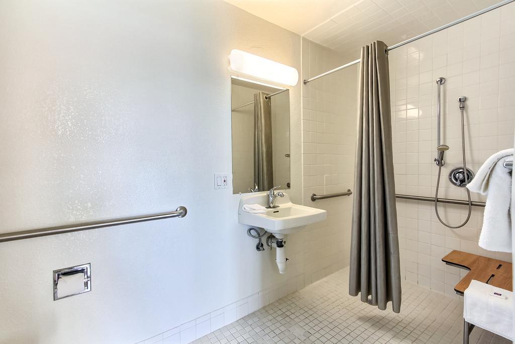 Hotel 6-watsonville, Ca - Monterey Area Watsonville