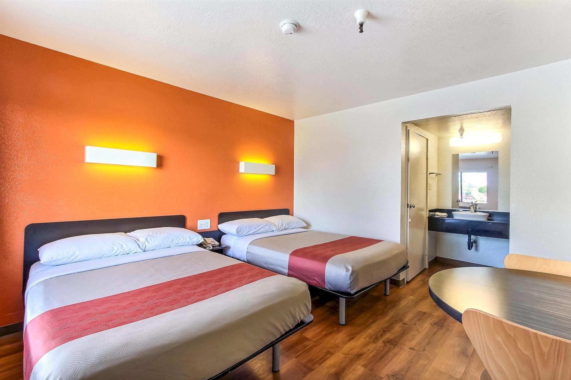 6-watsonville, Ca - Monterey Area Hotel Watsonville