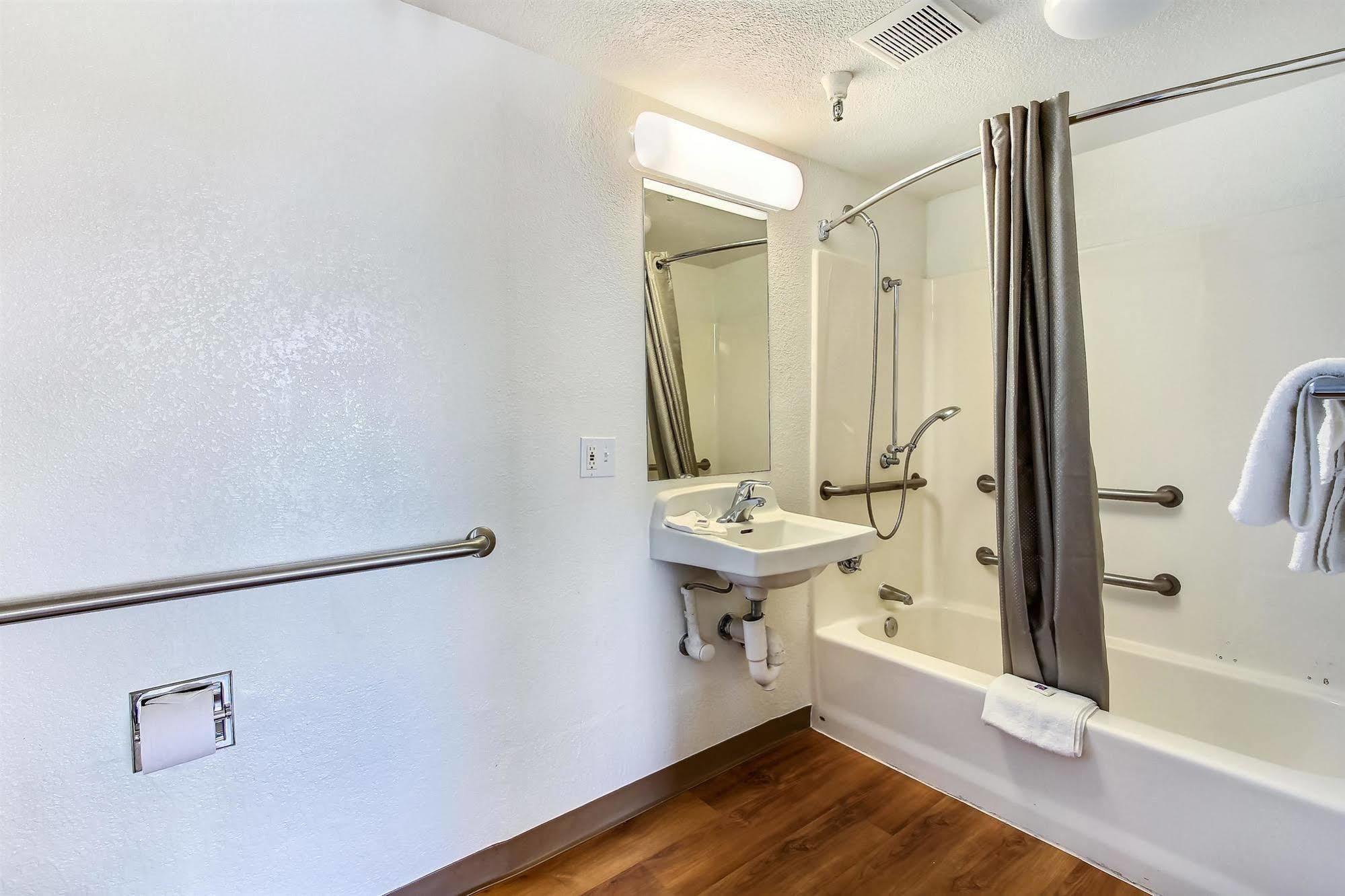 6-watsonville, Ca - Monterey Area 2*